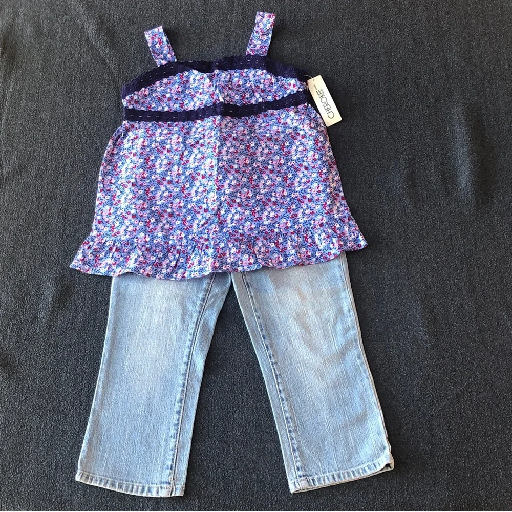 Oshkosh B'Gosh Girls 100% Cotton Shorts, Floral Embroidery Matching Belt Size 10